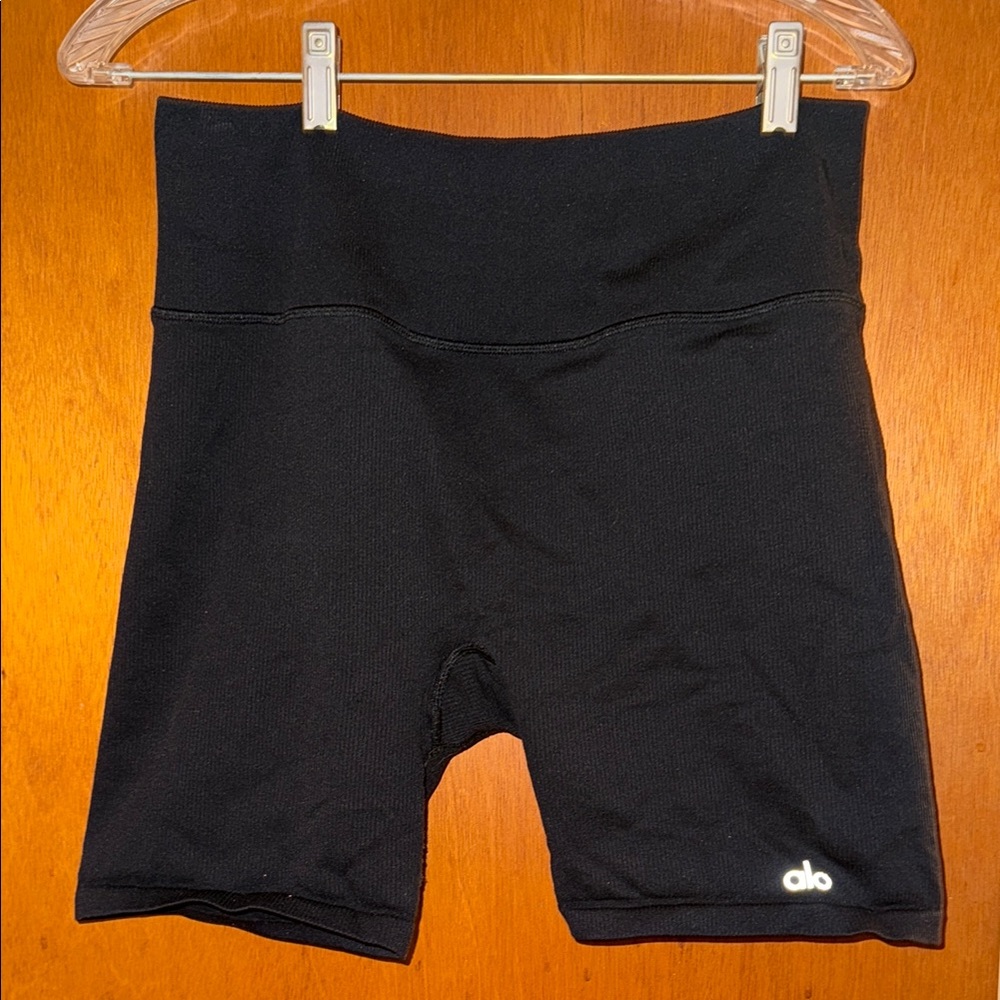 ALO Yoga High-Rise Black Bike Shorts